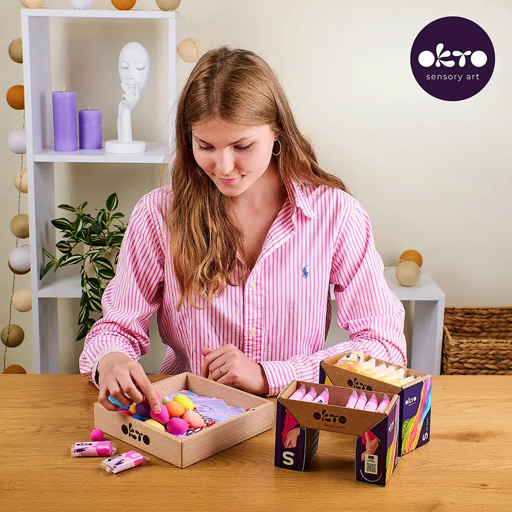 Деревʼяний дисплей для ліплення ОКТО