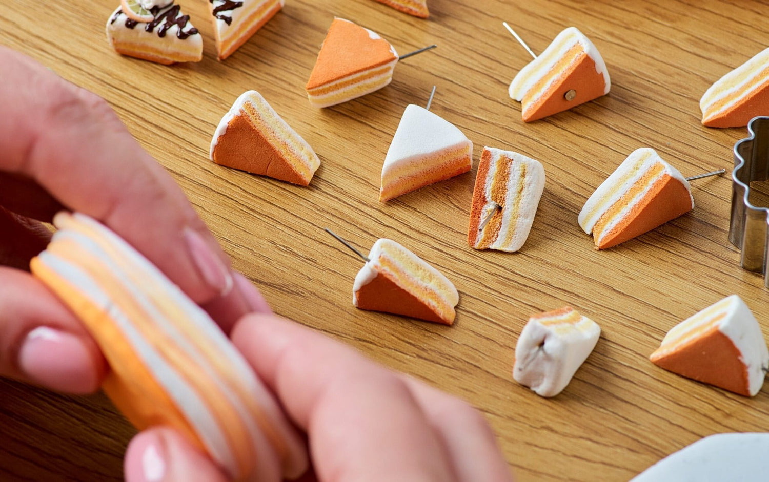 OKTO Colours повітряний пластилін білий (S - розмір)